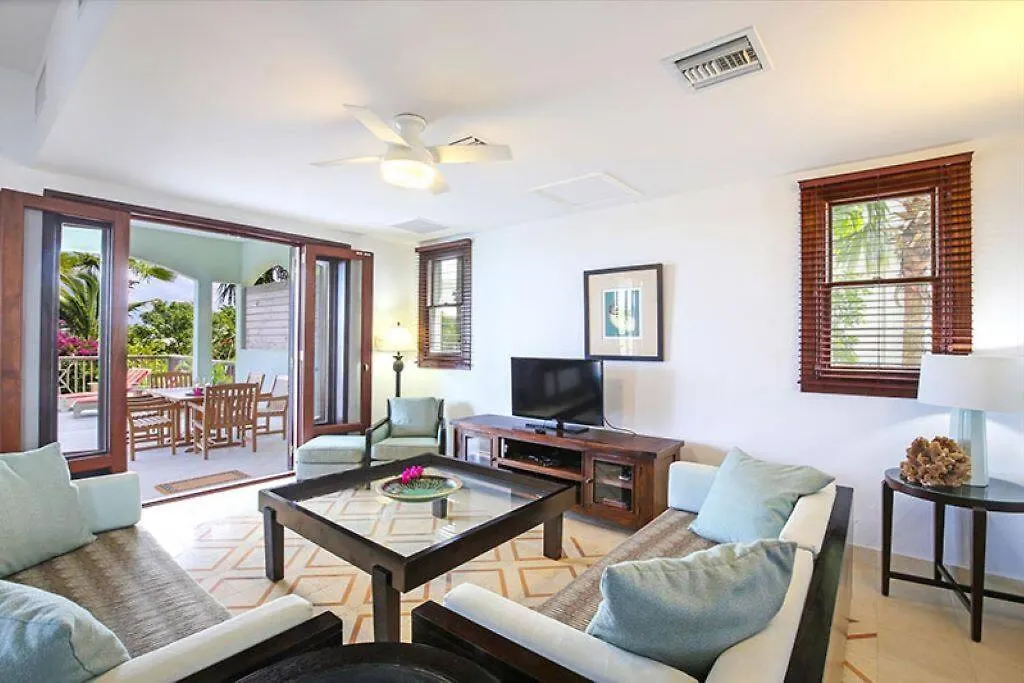 Pelican Paradise Villa - Leeward Beach Grace Bay