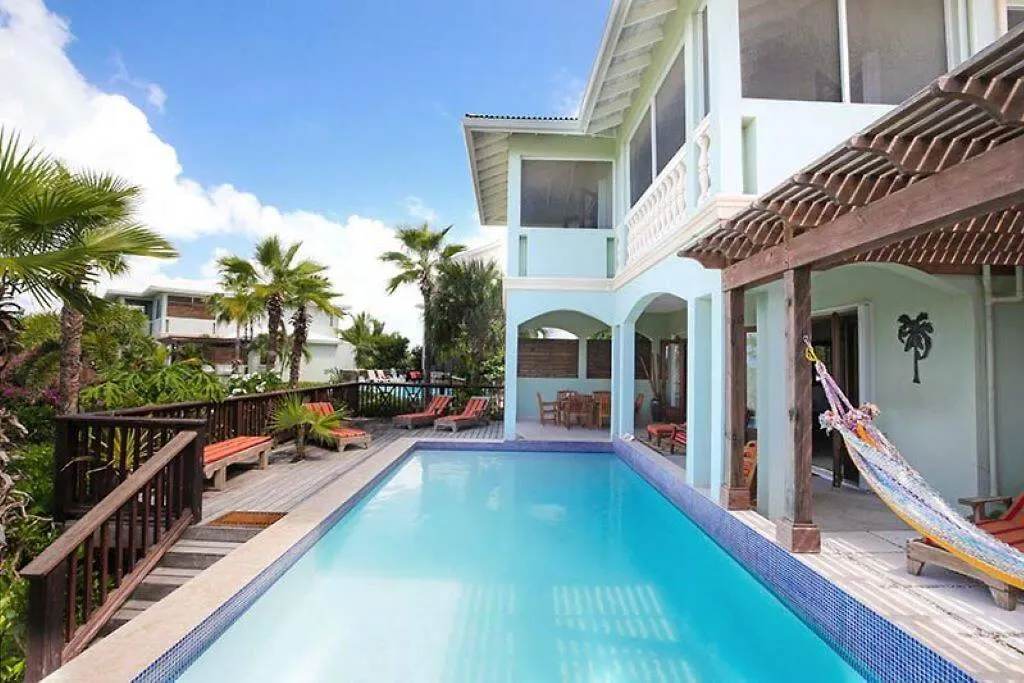 Pelican Paradise Villa - Leeward Beach Grace Bay